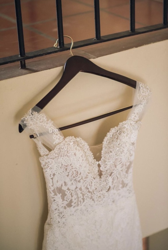 Pronovias - Pronovias Imelda size 4 - $1500 - (59% OFF)