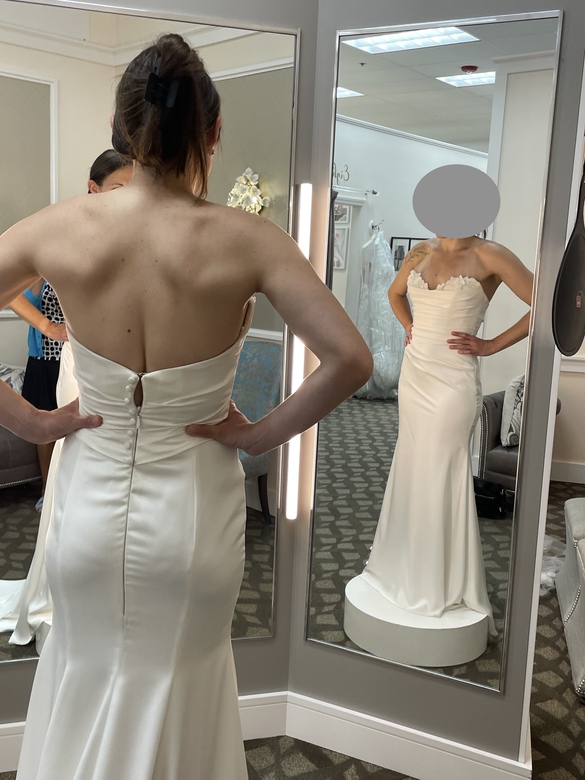Paloma blanca - P5075 size 12 - $1800 - (33% OFF)