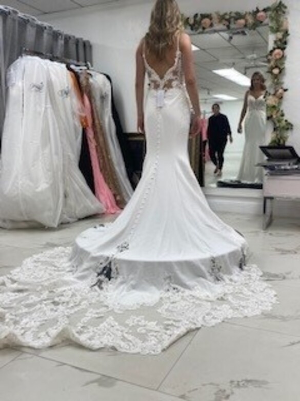 Allure Couture - C638 size 8 - $2000 - (20% OFF)