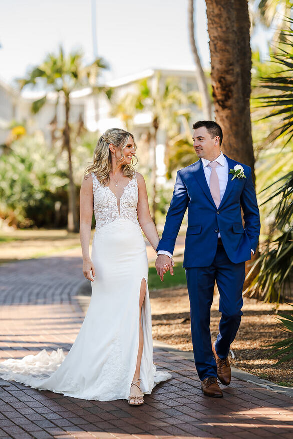 Justin Alexander - Dakota size 10 - $1095 - (52% OFF)