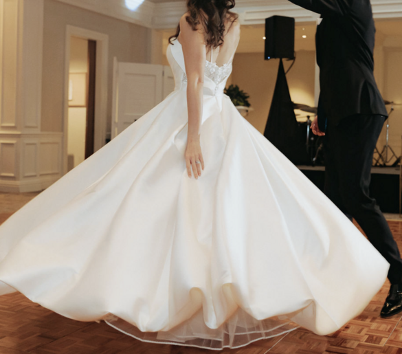 Justin Alexander - 88110 size 10 - $850 - (58% OFF)