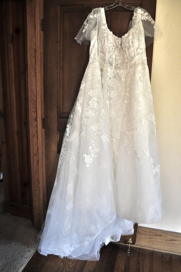 Anne Barge - Oakland size 20 - $3190 - (45% OFF)