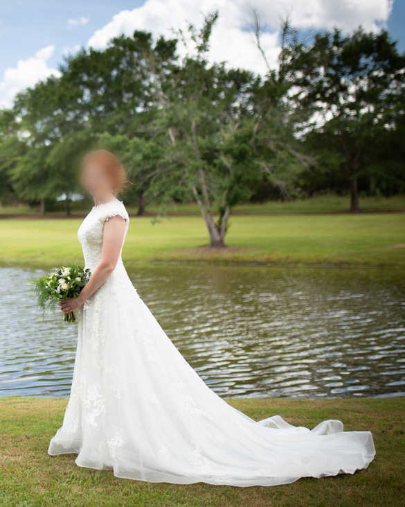 Rebecca Ingram  - Courtney Leigh size 8 - $500 - (55% OFF)