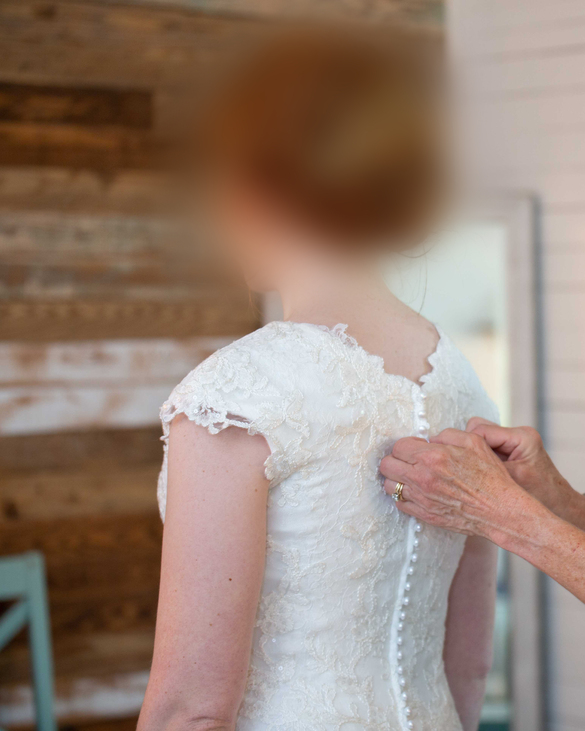 Rebecca Ingram  - Courtney Leigh size 8 - $500 - (55% OFF)