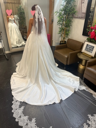 Saint Alexis Bridal - Ballgown size 0 - $1300 - (35% OFF)
