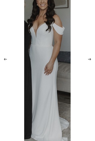 Suzanne Neville - Calla size 10 - $1600 - (69% OFF)