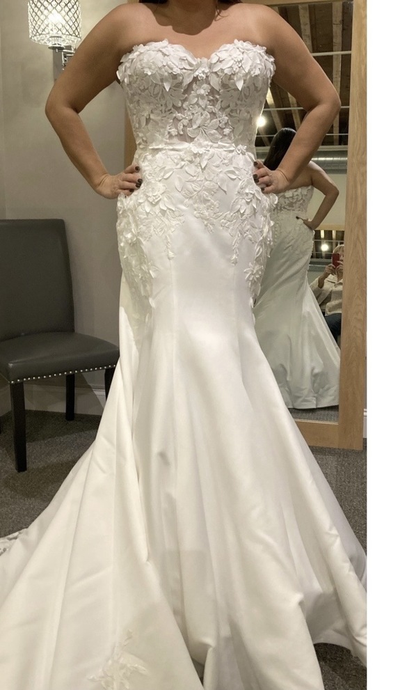 Eddy k - Isidora size 12 - $2000 - (29% OFF)