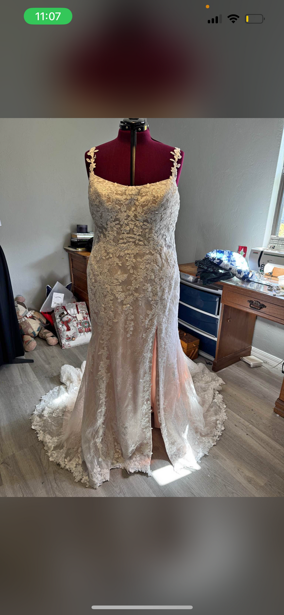 Stella York - Fit to flare size 22 - $1200 - (52% OFF)