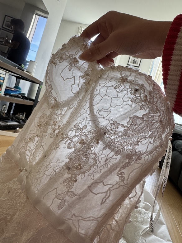 Netta BenShabu - Symon size 6 - $4500 - (55% OFF)