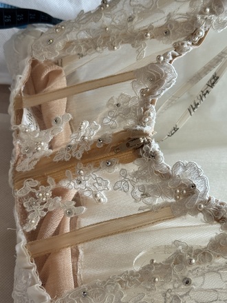 Netta BenShabu - Symon size 6 - $4500 - (55% OFF)
