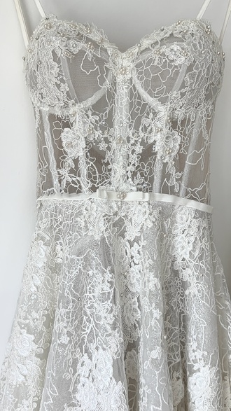 Netta BenShabu - Symon size 6 - $4500 - (55% OFF)