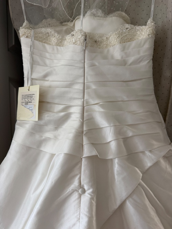 Pronovias - Palamos size 12 - $1350 - (41% OFF)