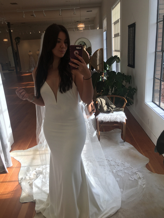 Theia - Sheath size 8 - $1500 - (53% OFF)