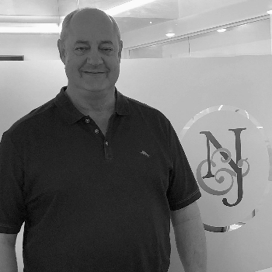 Whit Kirtland Photo 25925 Side