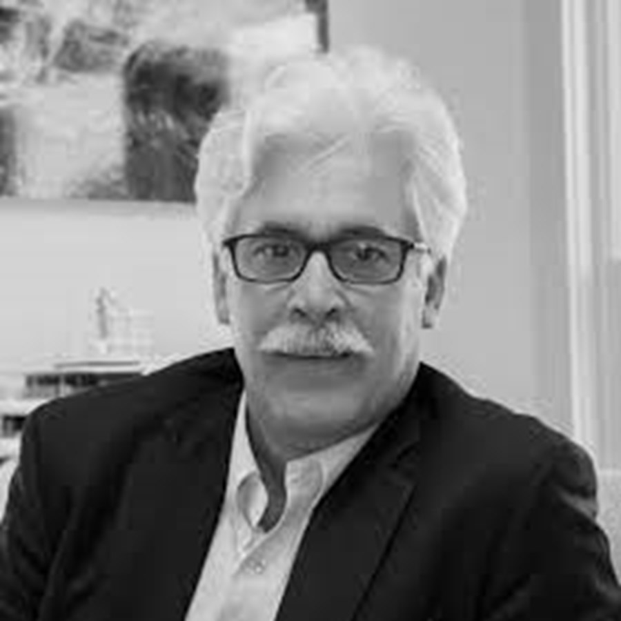 Bruce Brakenhoff Photo 26856 Side