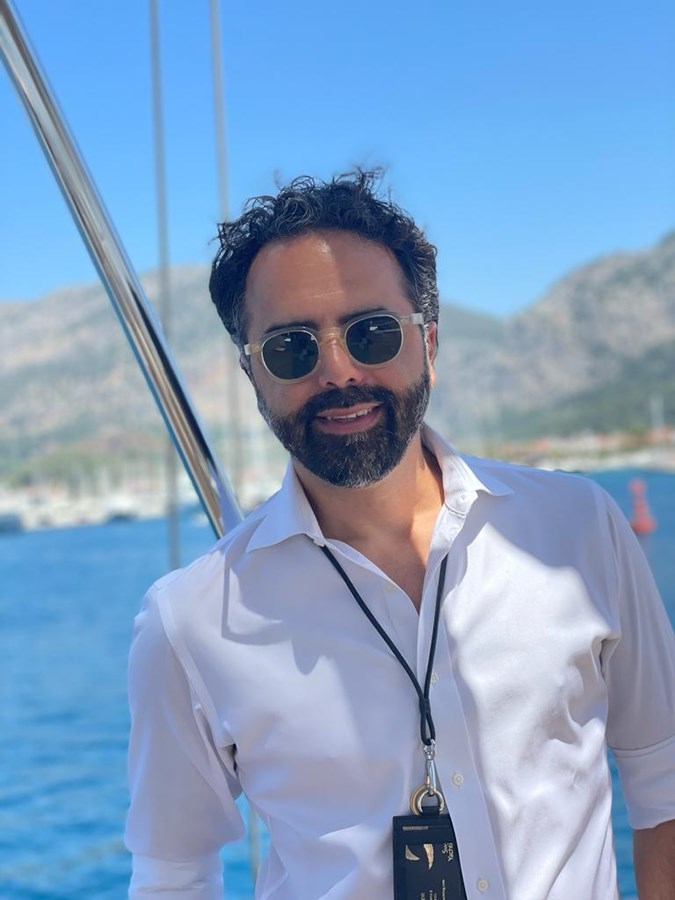 Golan Levi Photo 28661 Side