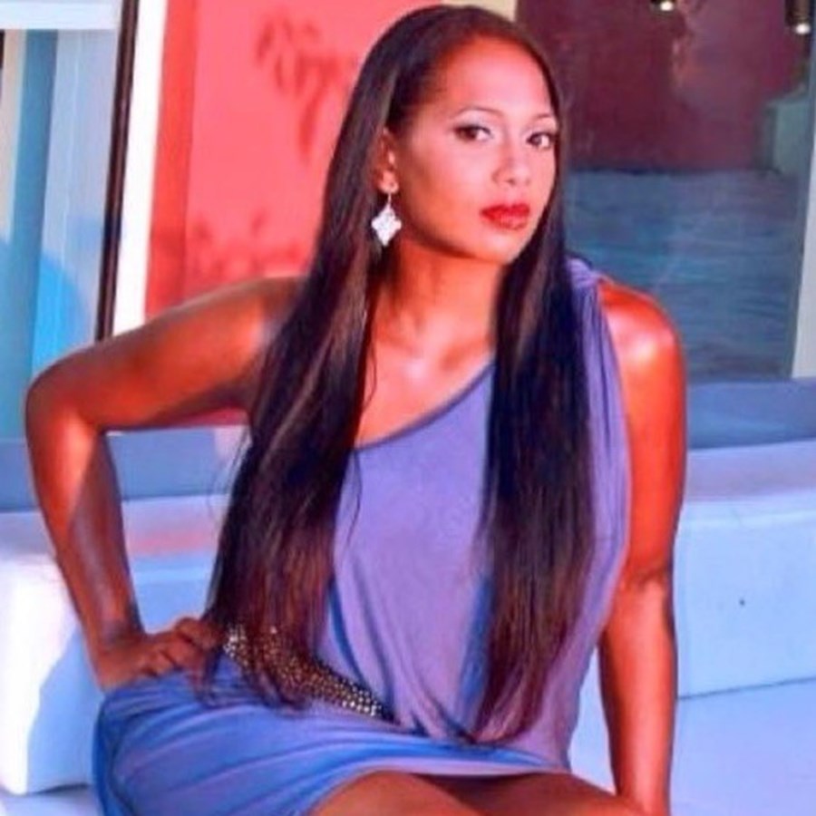 Sakeena Hazuri-Mathis Photo 29551 Side