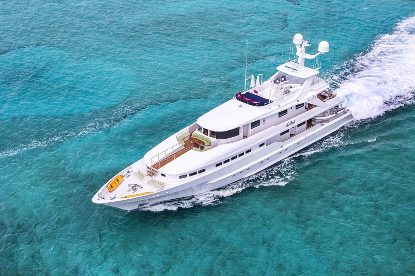 https://s3.amazonaws.com/boss.yatco.com/ForCharter/Vessel/Photo/1828/large_12438.jpg