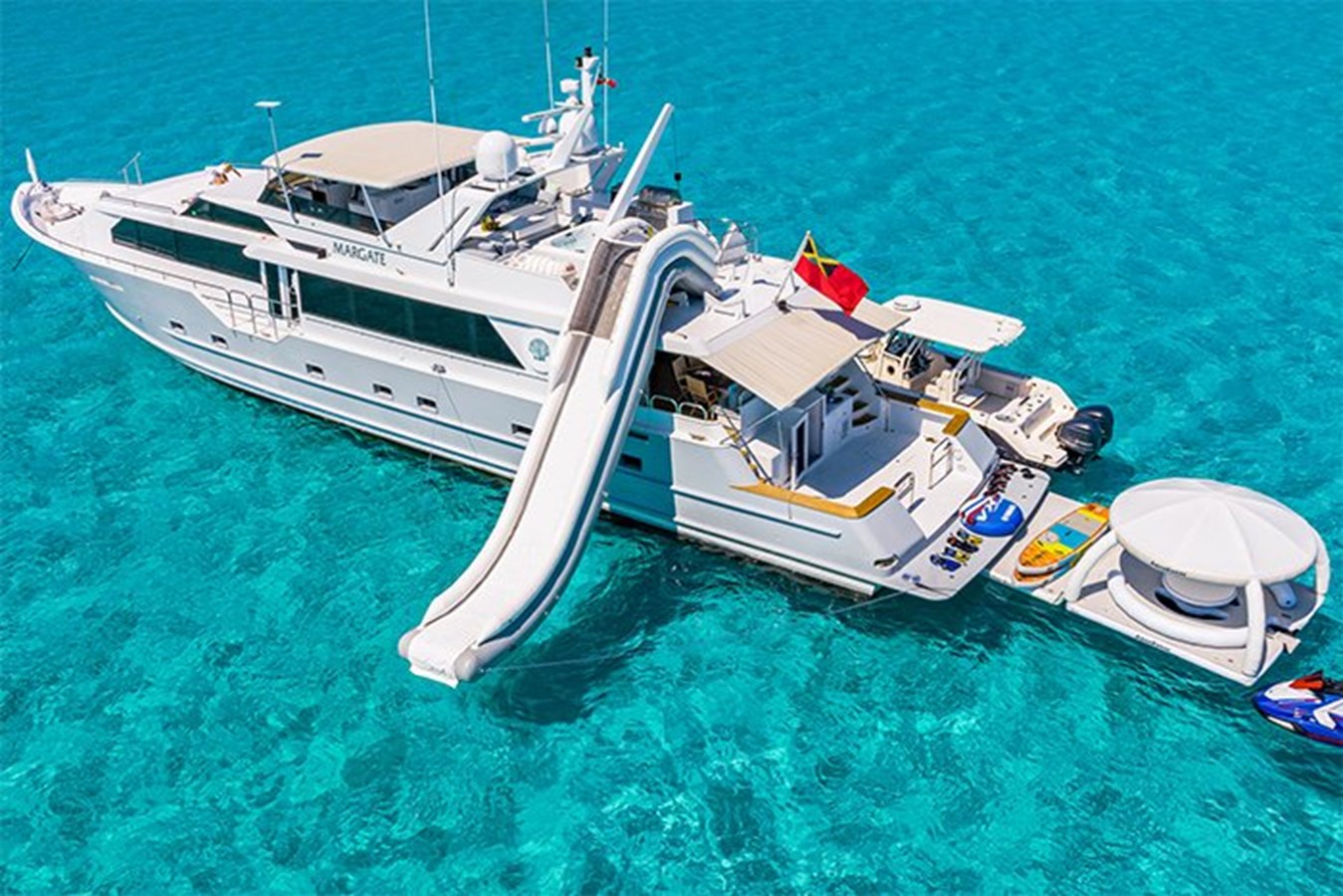 https://s3.amazonaws.com/boss.yatco.com/ForCharter/Vessel/Photo/3384/large_31511.jpg