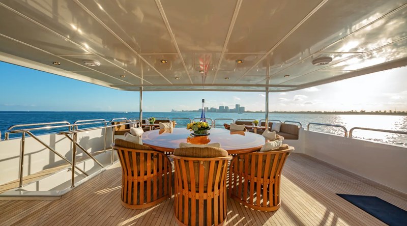 I LOVE THIS BOAT