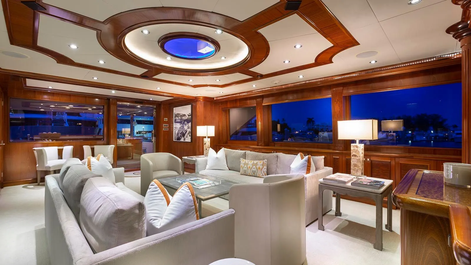 https://s3.amazonaws.com/boss.yatco.com/ForCharter/Vessel/Photo/4160/large_57972.webp