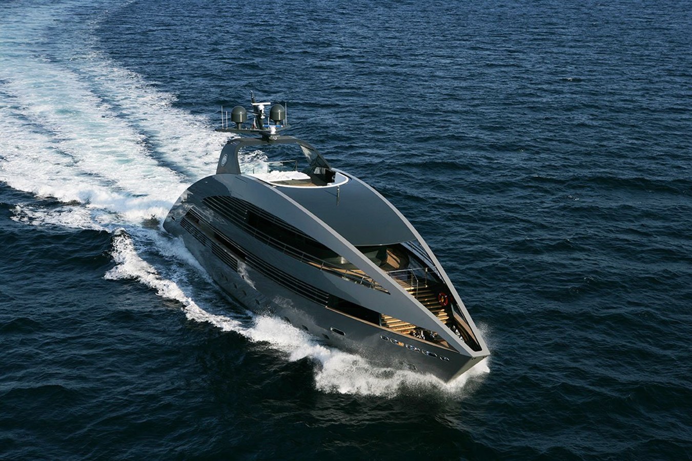 https://s3.amazonaws.com/boss.yatco.com/ForCharter/Vessel/Photo/4344/large_53285.jpg