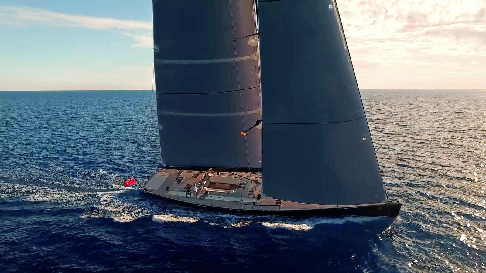 https://s3.amazonaws.com/boss.yatco.com/ForCharter/Vessel/Photo/4345/large_53289.jpg