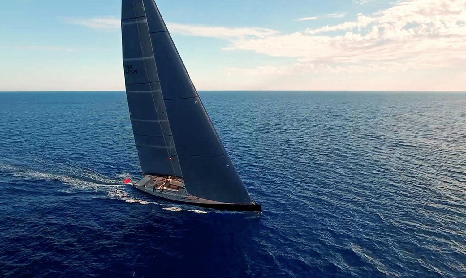 https://s3.amazonaws.com/boss.yatco.com/ForCharter/Vessel/Photo/4345/large_53291.jpg