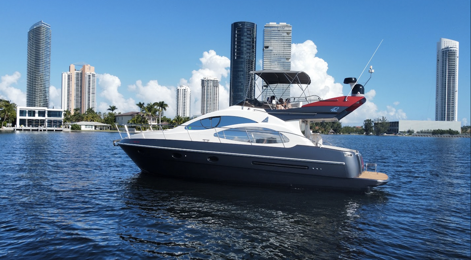 2009 AZIMUT YACHTS 42'
