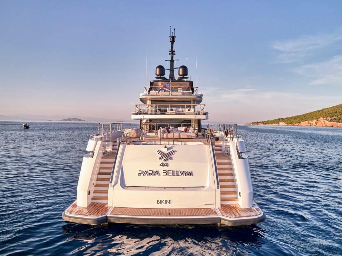https://s3.amazonaws.com/boss.yatco.com/ForCharter/Vessel/Photo/5022/large_84946.jpg