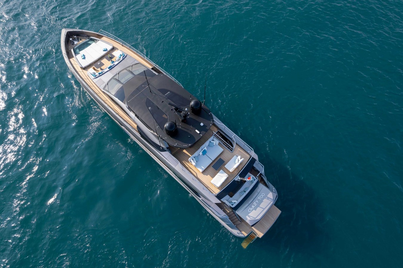 https://s3.amazonaws.com/boss.yatco.com/ForCharter/Vessel/Photo/5188/large_89571.jpg
