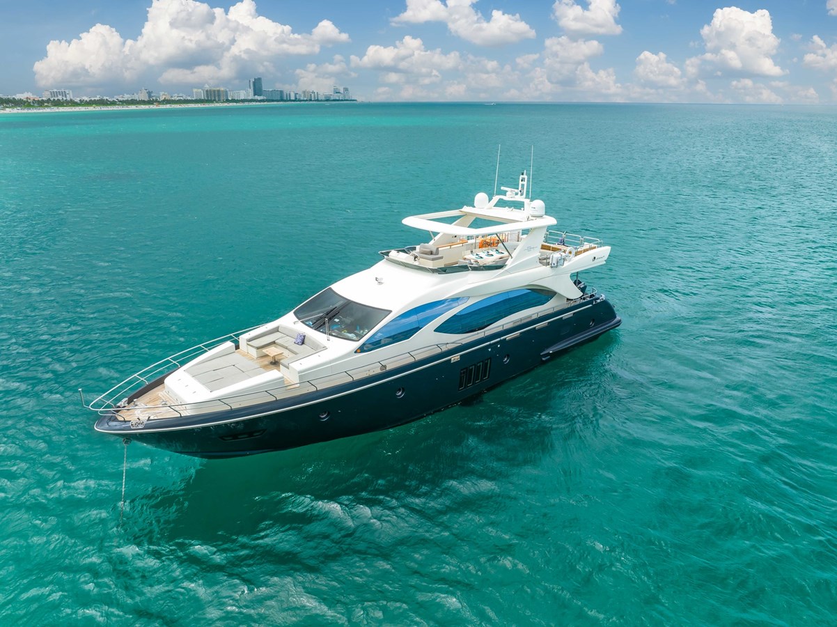 2013 AZIMUT YACHTS 84'