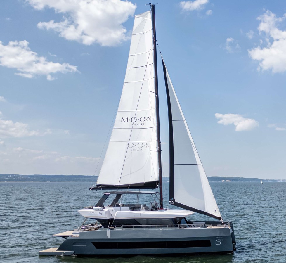 2024 MOON YACHTS 65'