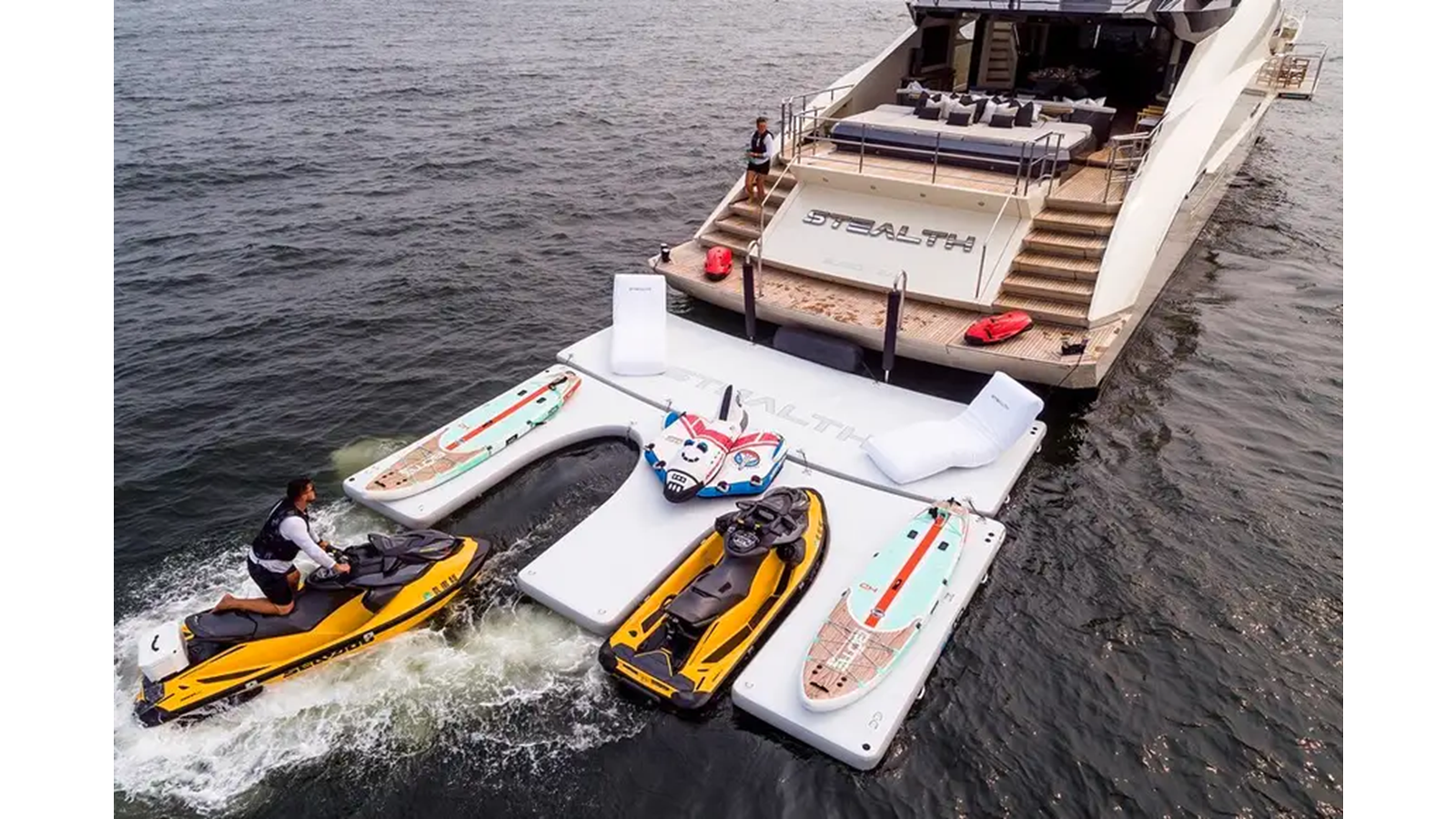 https://s3.amazonaws.com/boss.yatco.com/ForCharter/Vessel/Photo/5574/large_100104.webp