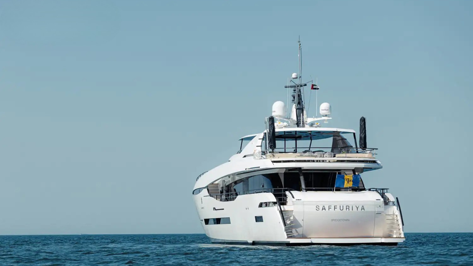 https://s3.amazonaws.com/boss.yatco.com/ForCharter/Vessel/Photo/5615/large_100882.png