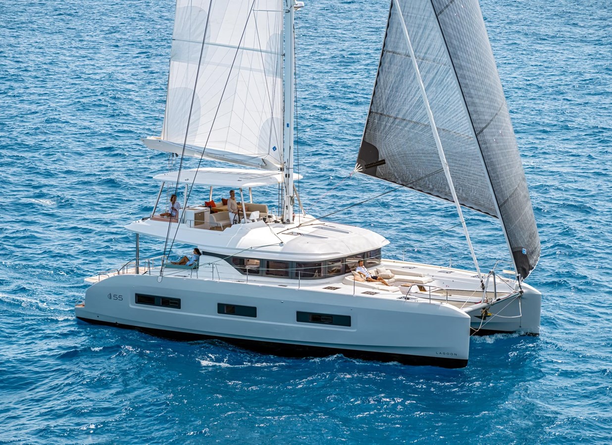 2025 LAGOON 60' 4