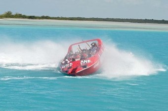 2020 CUSTOM 25 Passenger - photo 23