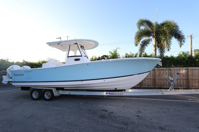 Photo of REGULATOR - 31'
