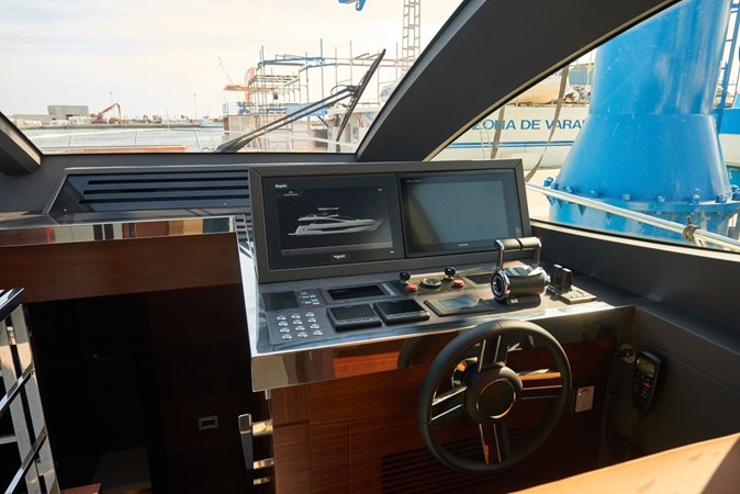 Photo of ASTONDOA - 80'