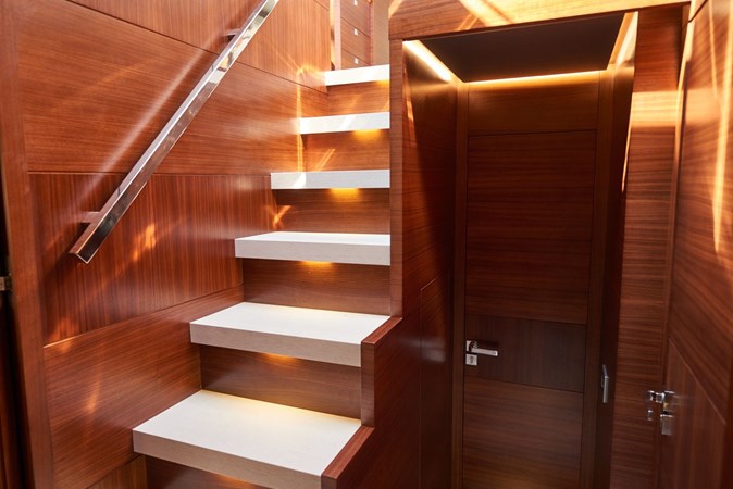 Photo of ASTONDOA - 80'