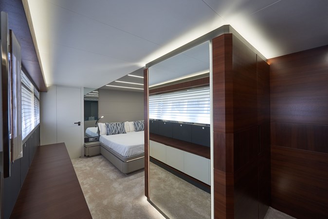 Photo of ASTONDOA - 80'