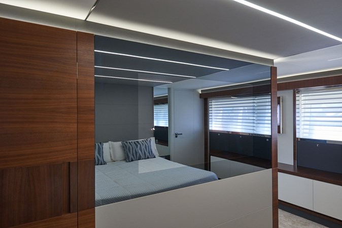 Photo of ASTONDOA - 80'