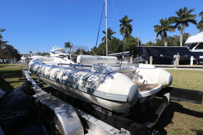 Photo of WILLIAMS PERFORMANCE TENDERS - 17'