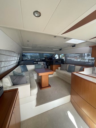 2012 FERRETTI YACHTS 530 Flybridge 
