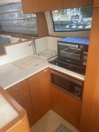 2012 FERRETTI YACHTS 530 Flybridge 