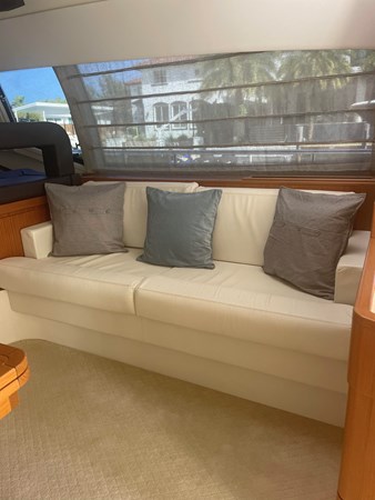 Salon - Starboard Side