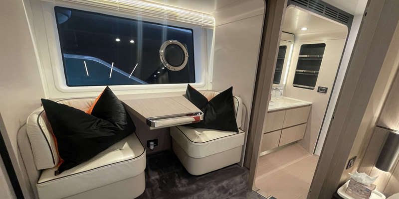 AZIMUT 72 2020 74' 3" AZIMUT YACHTS