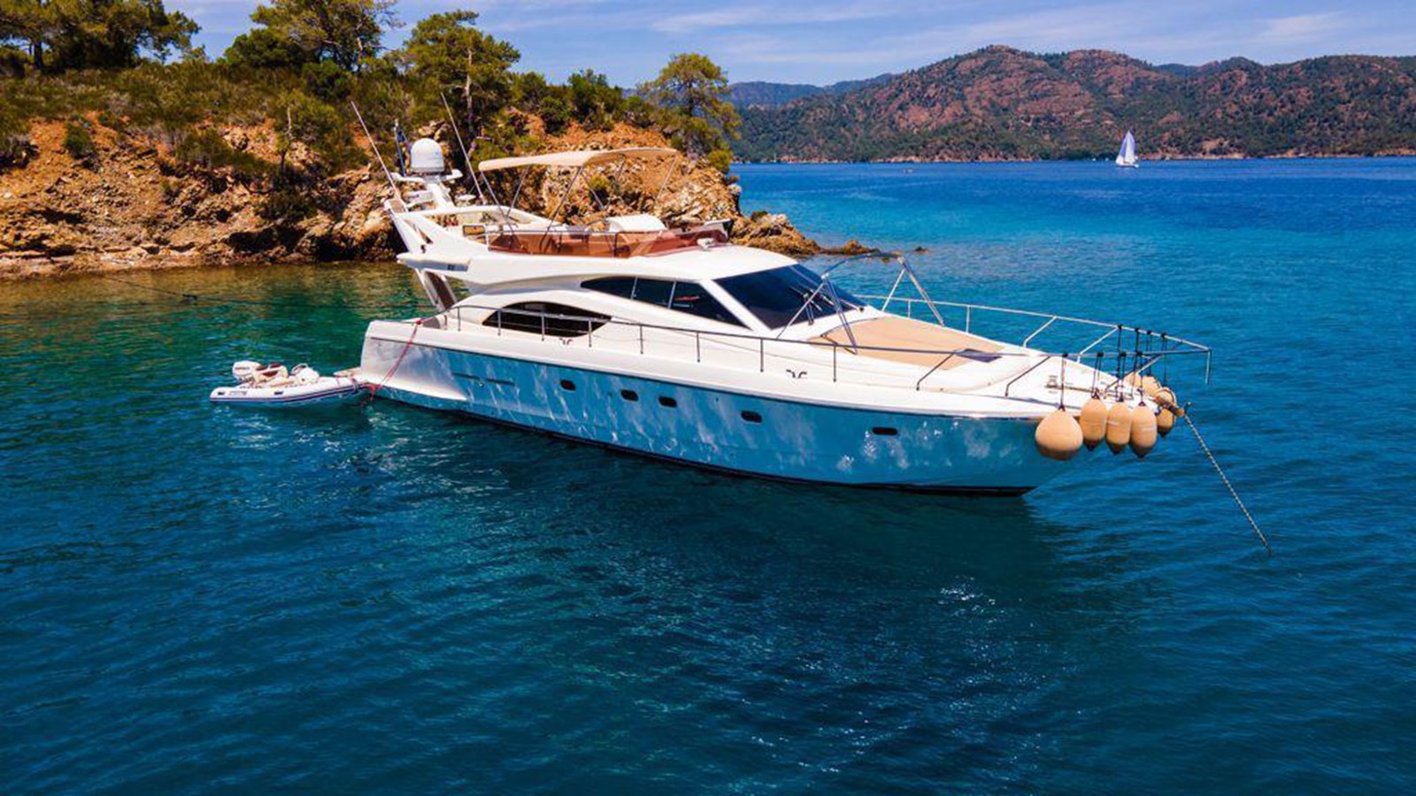 53 FERRETTI YACHTS — FERRETTI YACHTS
