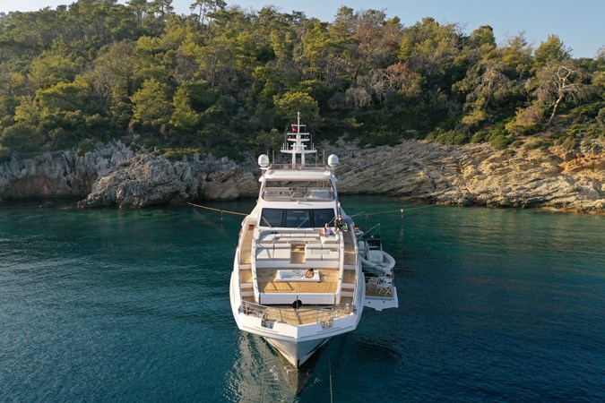 Photo of AZIMUT YACHTS LOVE T 114' 10