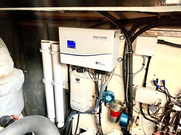 Photo of SUNSEEKER - 65'